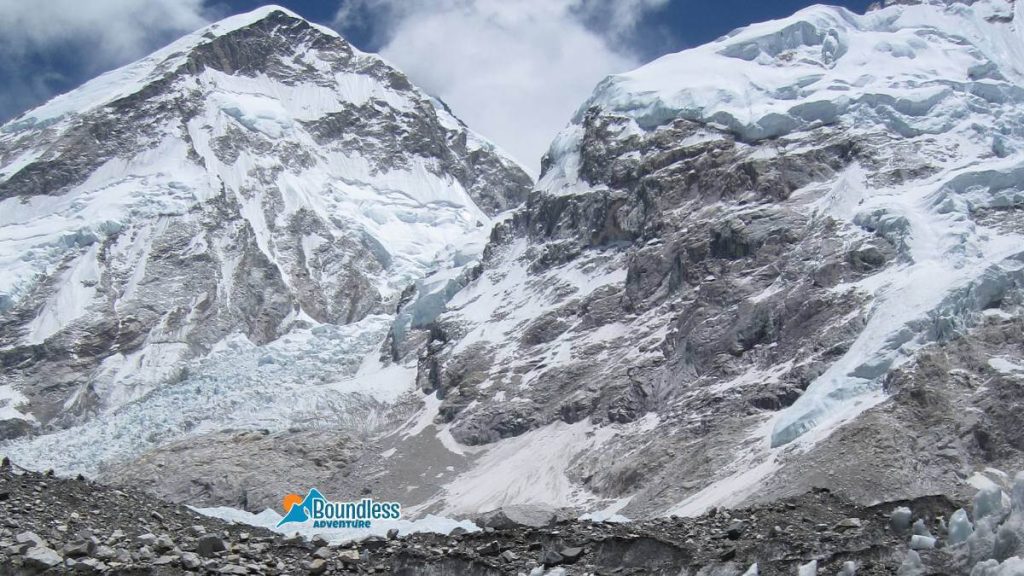 Khumbu Glacier Icefall 1024x576